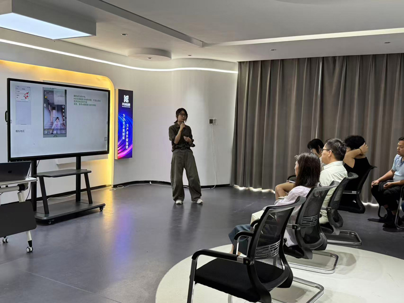 Ringkasan Rapat Pelatihan Operasi Luar Negeri Tim Penjualan Tahunan 2025